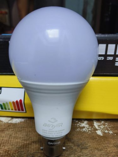 Rechargable Bulb or Ac/Dc Bulb